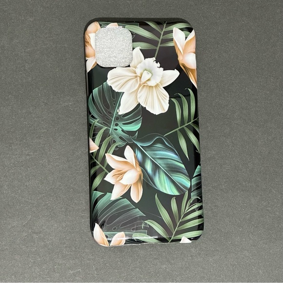 Floral Flexible iPhone 11 Pro Max Case - Picture 14 of 15